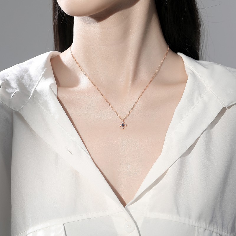 Cross Inlaid Diamond Necklace 